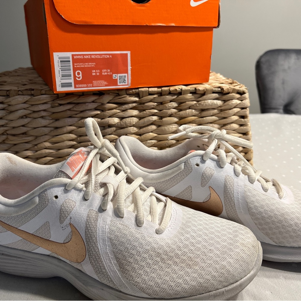 Nike White and Brown Revolution Sneakers